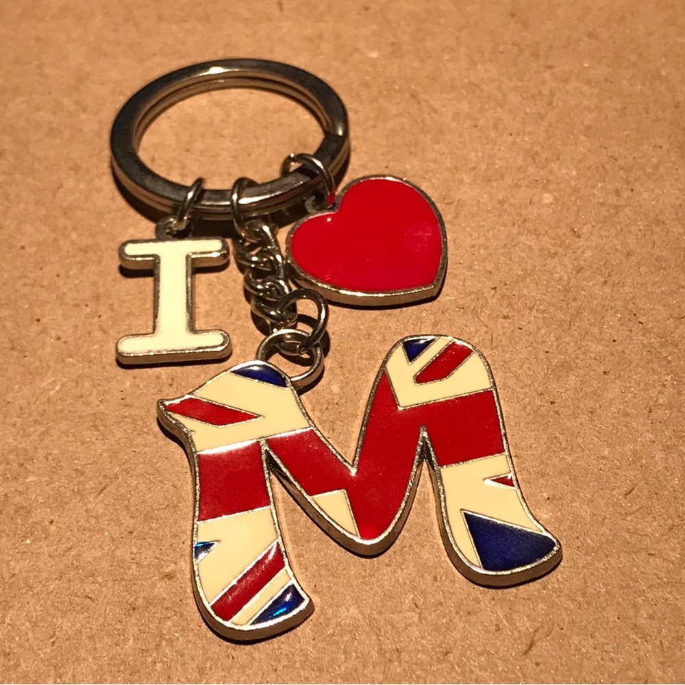 🛍$1 WHEN YOU BUNDLE 🛍- I ❤️ M keychain